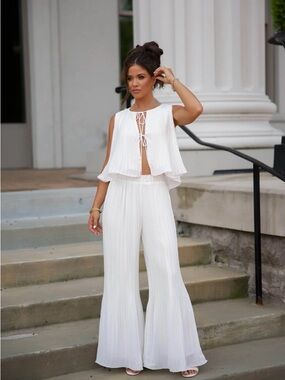 NWOT Lane 201 Flowy White Wide-Leg Palazzo Pants